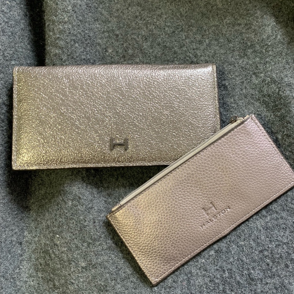 H Halston Silver/Grey Metallic finish wallet with Zip Card Holder
